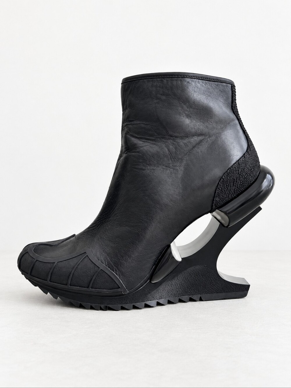 Y-3 Yohji Yamamoto Nomad Wedge Boots – Black – Women’s 9 / EU 39.5 / UK 7